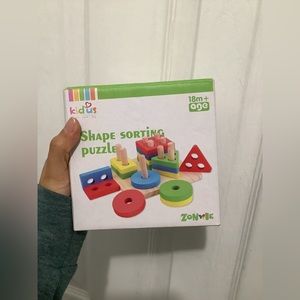 Kidus shape sorting puzzle
